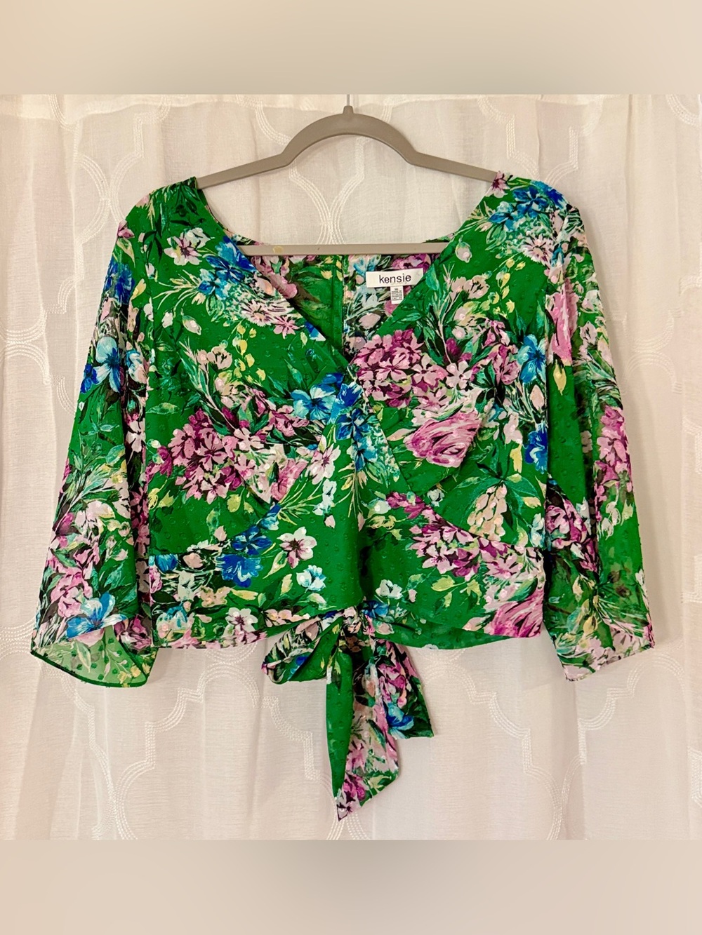 Kensie Size 16 Green Pink Floral Tie Front Bell Sleeve Blouse